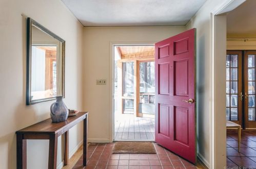 45 South St, Washington Depot CT  06793-1516 exterior