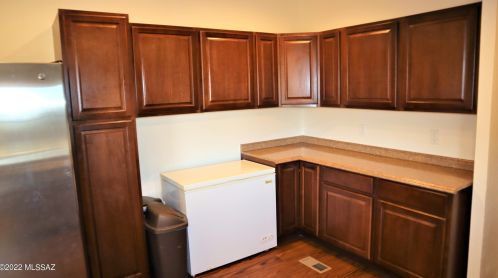 3840 Leonard Ave, Tucson, AZ 85735-8732