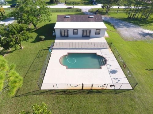 17664 Orange Grove Blvd, Town Of Loxahatchee Groves, FL 33470-3552