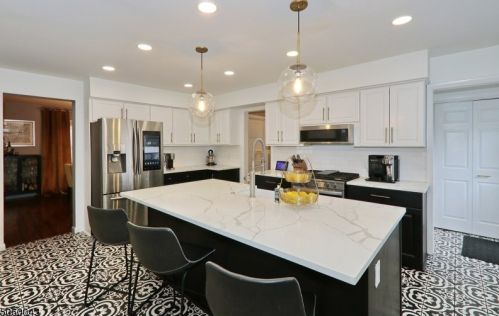 529 Myrtle Ave, Roselle Park NJ  07204-1507 exterior