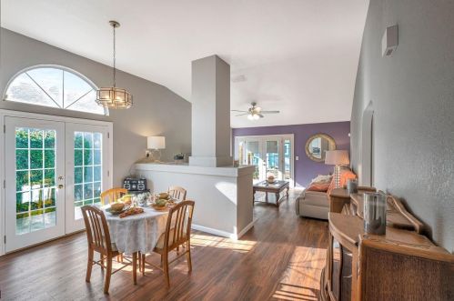 9440 Trenholm Dr, Elk Grove CA  95758-6534 exterior