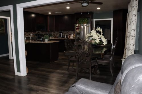 331 Orange Ave, Rialto CA  92376-5821 exterior