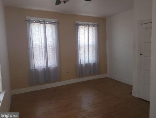 1221 Prospect St, Trenton NJ 08638-4817 exterior