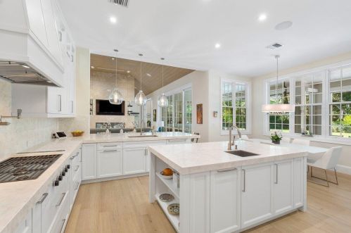 7 Country Rd, Boynton Beach FL  33436-5609 exterior