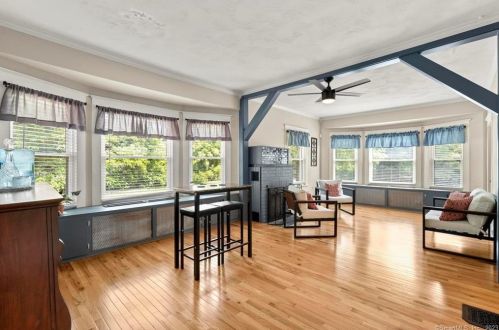 21 Camp St, Plainville CT  06062-1642 exterior