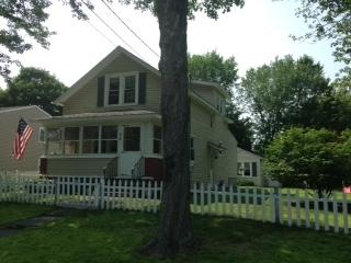 24 Maryland Ave, Albany, NY 12205-4513