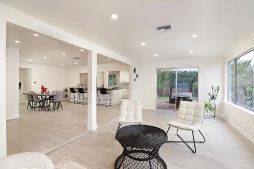 1630 Virden Dr, Glendale CA  91208-2722 exterior