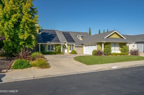 359 Wilson Dr, Santa Maria CA  93455-4764 exterior