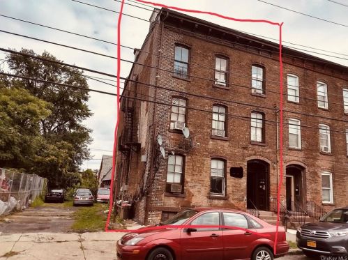 348 Liberty St, Newburgh, NY 12550-3563