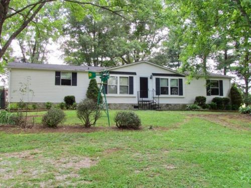 3586 Nemmo Rd, Vinton, VA 24179-6108