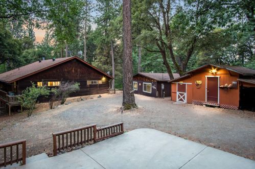 15928 Greenhorn Rd, Grass Valley, CA 95945-8486