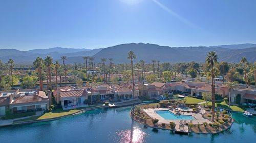 84 Lake Shore Dr, Rancho Mirage CA  92270-4054 exterior