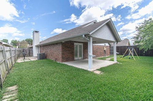 3118 Encino Dr, Dallas TX  75228-2370 exterior