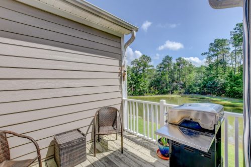 160 Fair Sailing Rd, Mount Pleasant SC  29466-8158 exterior