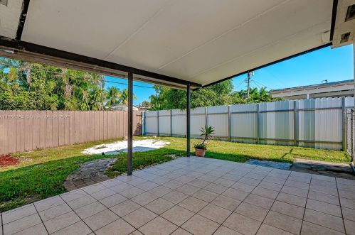 971 64th St, Hialeah FL  33012-6414 exterior