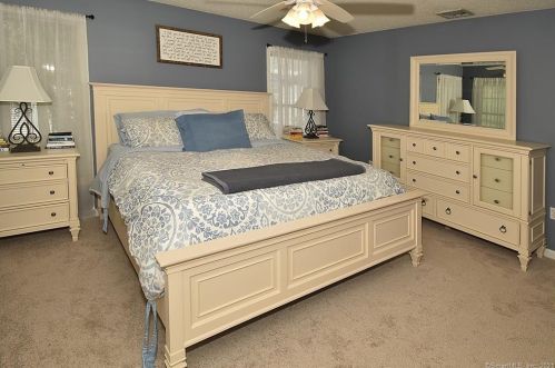 4 Lookout Lndg, Ellington CT  06029-2543 exterior