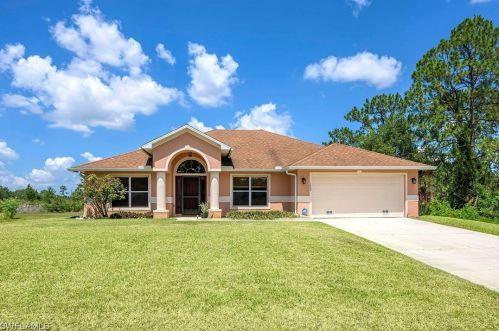 1607 State Ave, Lehigh Acres, FL 33972-7086