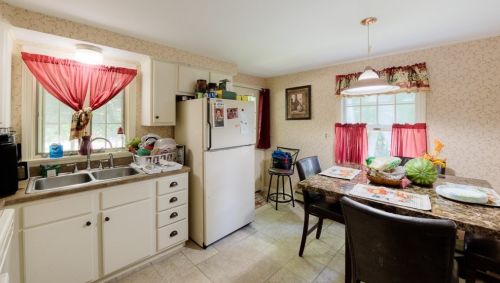 14 Linwood Rd, Natick MA 01760-3707 exterior