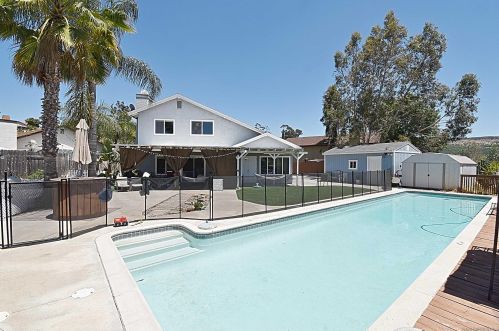 9346 Telkaif St, Lakeside CA  92040-5808 exterior