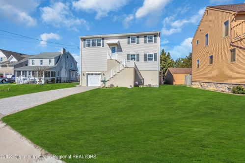 316 Sunset Dr, Pelican Island NJ  08751-2225 exterior