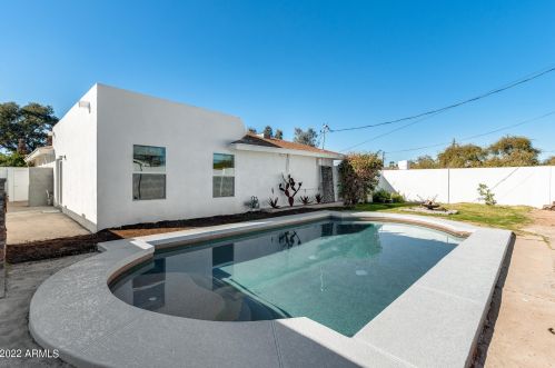 1801 Campbell Ave, Phoenix AZ  85015-3824 exterior