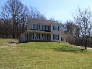 1255 Webb Rd, Lewisburg, TN 37091-6851