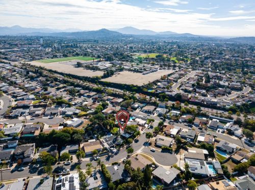 6623 Ballinger Ave, San Diego CA  92119-1822 exterior