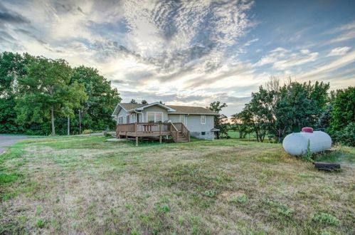 2512 240th St, Sterling WI  54006-3304 exterior