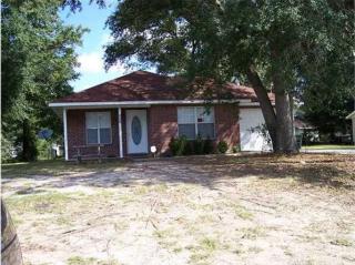 6043 Queen St, Milton, FL 32570-3580