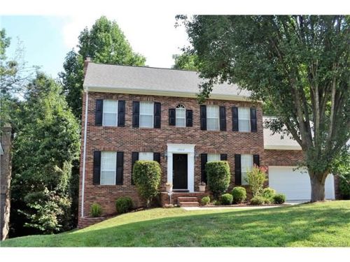 12612 Diamond Dr, Pineville, NC 28134-8114