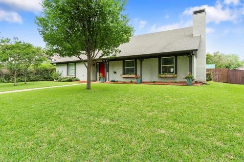1705 Aurora Dr, Richardson, TX 75081-2116