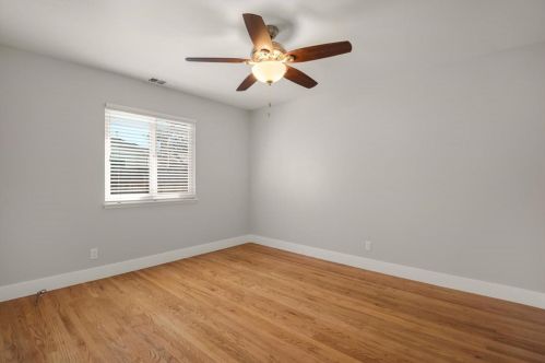 300 Sobrato Dr, Campbell CA  95008-3919 exterior