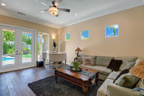 19 Orleans Rd, Rancho Mirage CA  92270-2714 exterior