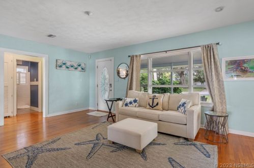 5959 Riverside Dr, Daytona Beach FL 32127-6445 exterior