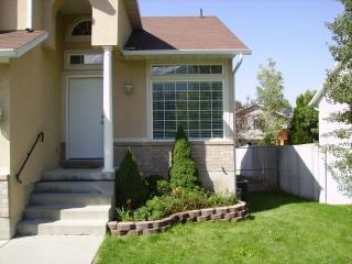 12558 Stonebridge Cir, Draper UT  84020-8608 exterior