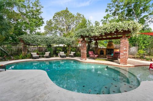 1088 Howell Creek Dr, Casselberry FL  32708-4414 exterior