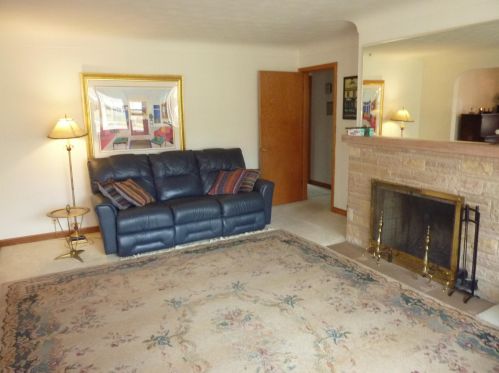 994 California Ave, Saint Paul, MN 55117-3344