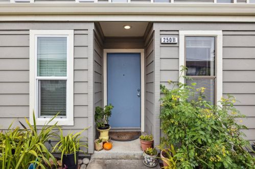 250 Pilarcitos Ave, Princeton By The Sea, CA 94019-1660