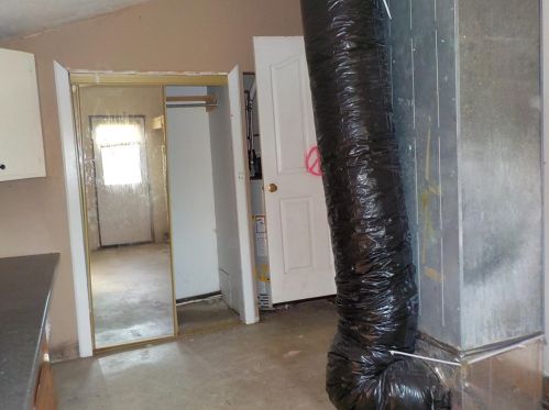 1071 Greenbrier Rd, Fairfax OH  45133-6676 exterior