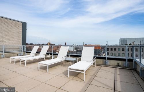 929 Florida Ave, Washington DC 20001-4001 exterior