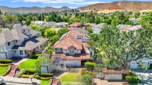 30009 Quail Run Dr, Calabasas, CA 91301-4068