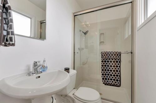 2671 Cottonwood Dr, San Bruno CA  94066-2619 exterior