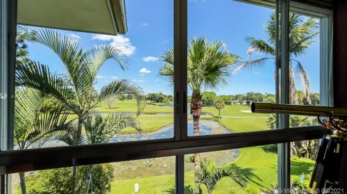 6783 Brookline Dr, Hialeah FL  33015-2441 exterior