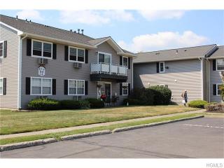 13 Hillside Ave, Middletown, NY 10940-6261