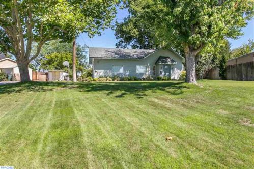 1808 Hunt Ave, Richland, WA 99354-2646