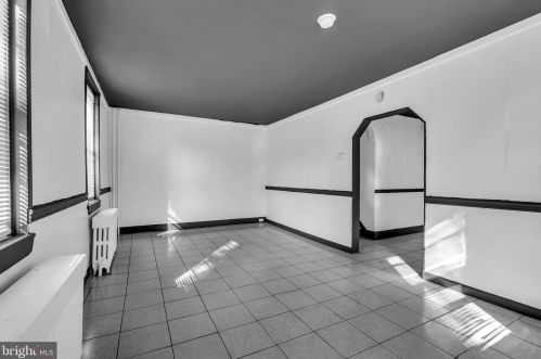 1003 Ironside Rd, Camden NJ  08104-2844 exterior