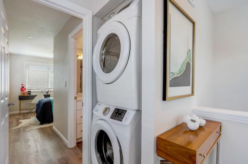 626 Manzanita St, Redwood City CA  94063-2947 exterior