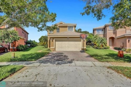 15096 22nd St, Hollywood FL  33027-4368 exterior