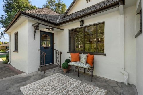 731 5th St, Gilroy, CA 95020-5606