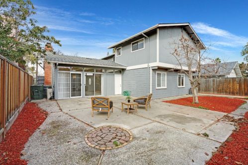 562 Morse Ave, Sunnyvale, CA 94085-3771